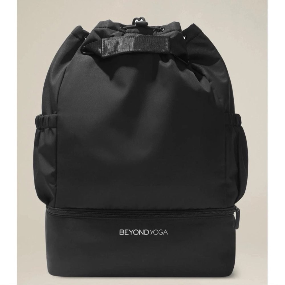 Beyond Yoga Woman Black Nylon Convertible Tote Backpack Travel Gym Commute